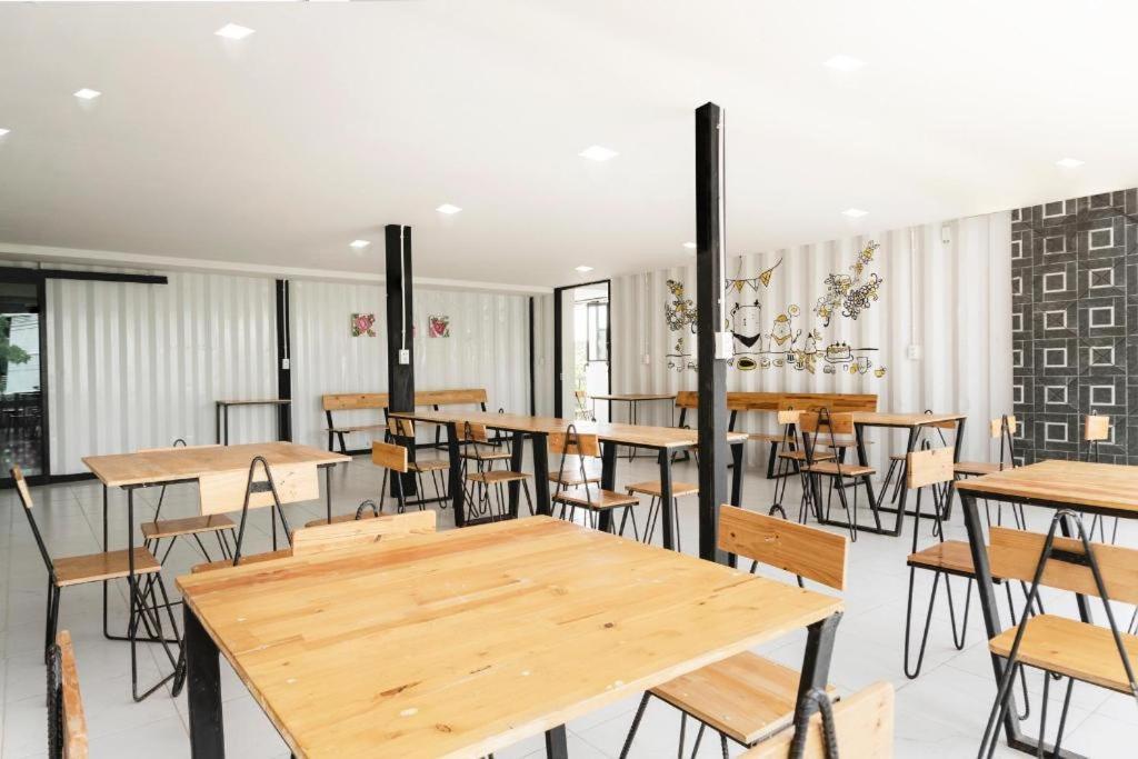 Qbix Hotel 坤敬 外观 照片